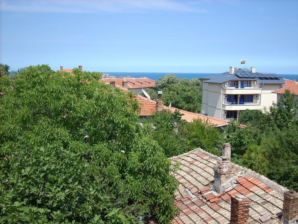 The Colourful Mansion Hotel Ahtopol Exterior photo